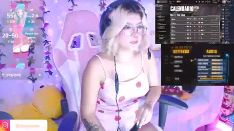 Snapshot of nixy_sama chatting on 10/16/25, 12:00 Nixy Sama online show from 10/16/25, 12:00