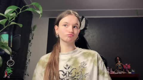 Tears Lora online show from 03/05/25, 10:10