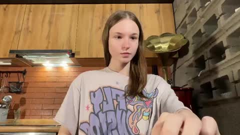 Tears Lora online show from 04/19/26, 08:02