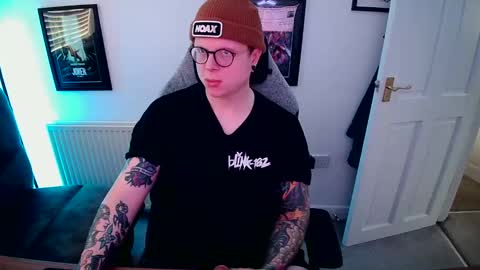 Snapshot of nlrb93 chatting on 12/15/24, 02:05 BNate93 online show from 12/15/24, 02:05