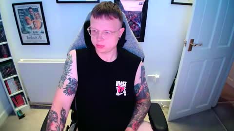 Snapshot of nlrb93 chatting on 09/15/25, 06:30 BNate93 online show from 09/15/25, 06:30