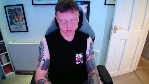 Snapshot of nlrb93 chatting on 10/24/25, 06:48 BNate93 online show from 10/24/25, 06:48