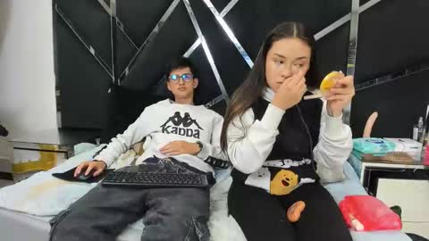 NoaandArez online show from 02/03/26, 02:21