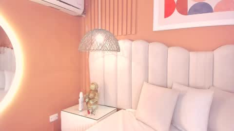 Noa online show from 04/10/26, 02:50