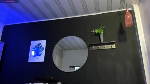 Noah  online show from 11/12/25, 03:29