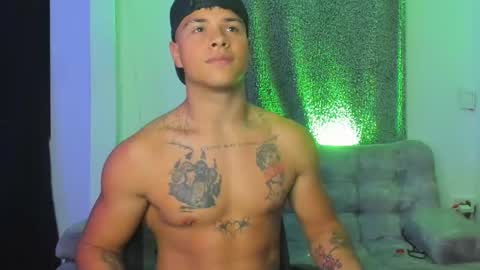 noah_223 online show from 11/11/25, 01:05