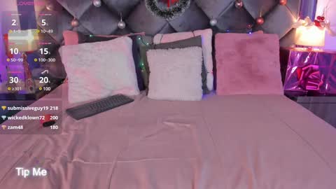 Sara  online show from 12/06/24, 10:05