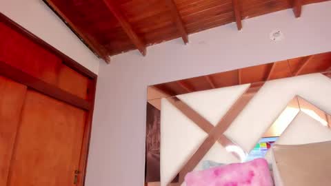 Sara  online show from 03/10/25, 04:38