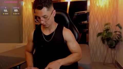 Snapshot of noah_clarkk chatting on 02/27/26, 05:24 Noah online show from 02/27/26, 05:24