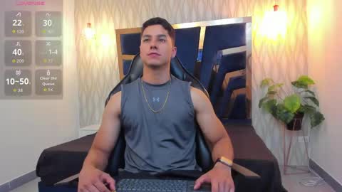 Snapshot of noah_clarkk chatting on 04/27/26, 05:22 Noah online show from 04/27/26, 05:22