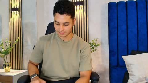 Snapshot of noah_clarkk chatting on 05/16/26, 05:45 Noah online show from 05/16/26, 05:45