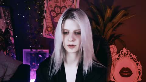 Snapshot of noah_elmer chatting on 04/03/26, 12:47 REAL name LiaDM are always open online show from 04/03/26, 12:47
