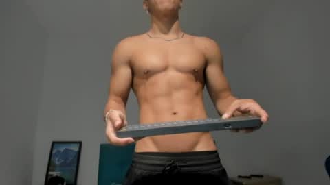 Snapshot of noah_flynn1 chatting on 06/13/26, 09:51 noah_flynn1 online show from 06/13/26, 09:51