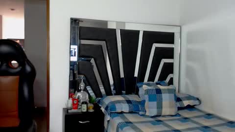 Noah Harris01 online show from 02/22/26, 01:53