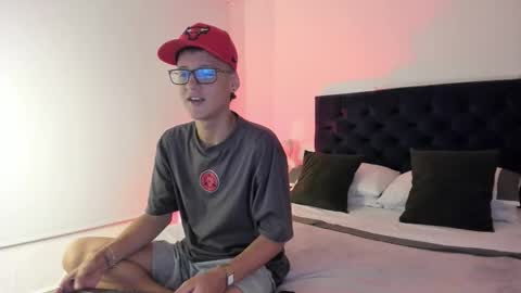 Noah Jayden online show from 10/01/25, 07:53