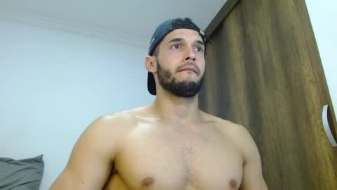 Snapshot of noah_jhonsonn chatting on 04/11/26, 04:33 Noah online show from 04/11/26, 04:33