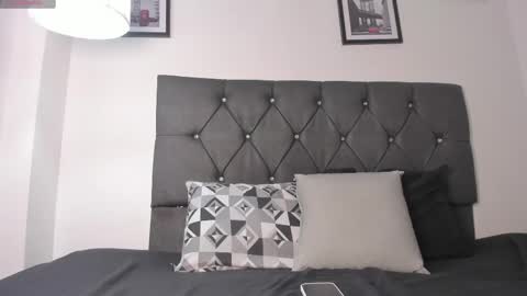 noah_johes online show from 04/14/26, 03:23