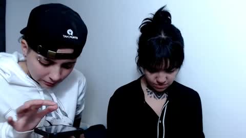 noah hehim    online show from 02/25/25, 02:03