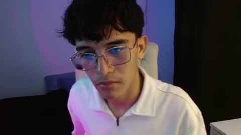 Snapshot of noah_millerx_ chatting on 07/09/26, 11:09 noah online show from 07/09/26, 11:09