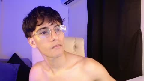 Snapshot of noah_millerx_ chatting on 07/14/26, 02:05 noah online show from 07/14/26, 02:05
