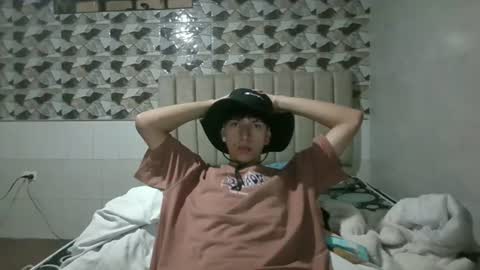 Snapshot of noah_mod chatting on 06/30/26, 01:39 noah_mod online show from 06/30/26, 01:39