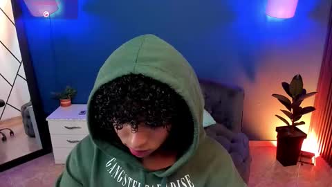 noah_smith04 online show from 11/07/25, 04:45