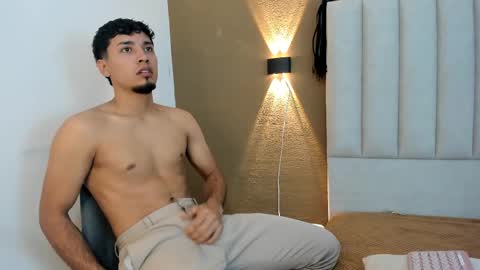 Snapshot of noah_smith05 chatting on 02/26/26, 11:59 noah online show from 02/26/26, 11:59