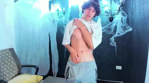 noah_sokolov online show from 10/16/25, 06:09