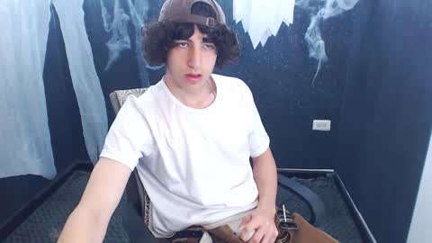 noah_sokolov online show from 11/04/25, 02:27