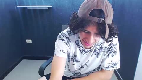 noah_sokolov online show from 12/16/25, 03:06