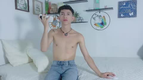 noah tyler  online show from 07/05/26, 07:32