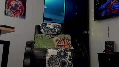 LIAM- noah online show from 01/12/25, 03:03