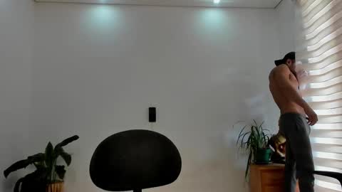 LIAM- noah online show from 03/04/26, 01:17