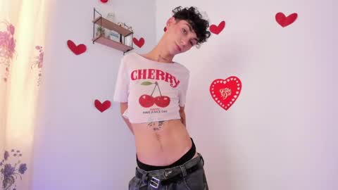 Snapshot of noahfox_12 chatting on 05/11/26, 03:07 Noah fox online show from 05/11/26, 03:07