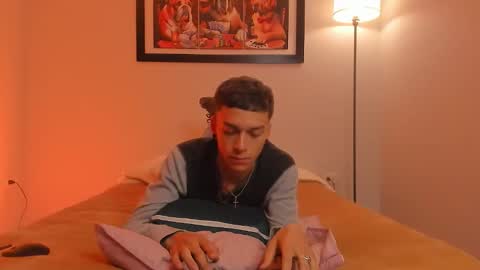 noahh_sky online show from 03/31/26, 04:02