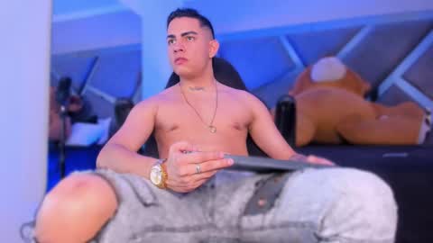 Welcome to Noah room online show from 03/20/26, 04:28