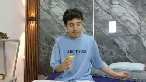 Snapshot of noahwalker__ chatting on 07/07/26, 11:25 online show from 07/07/26, 11:25