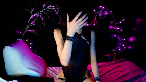 Noah Xtar online show from 10/26/25, 02:06