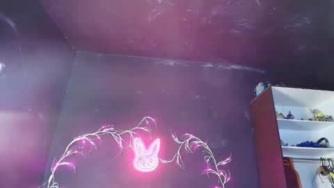 Noah Xtar online show from 12/20/25, 08:43