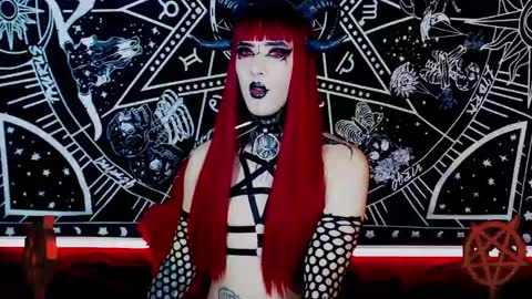 caroline online show from 12/19/24, 03:51