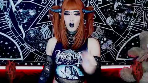 caroline online show from 01/05/25, 06:56