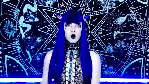 caroline online show from 11/30/25, 01:20