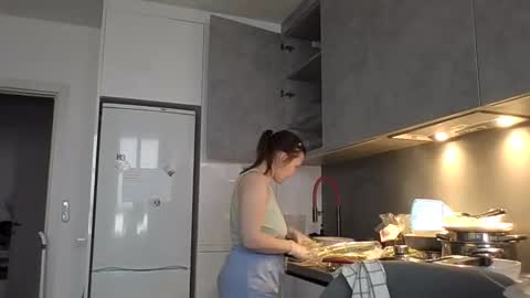 nodarell online show from 11/23/25, 09:42