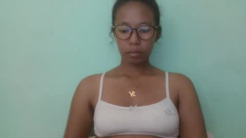 noellah online show from 03/04/25, 05:00