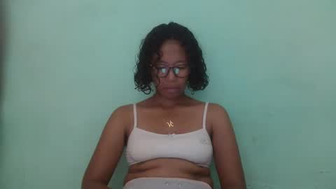 noellah online show from 03/05/25, 06:33