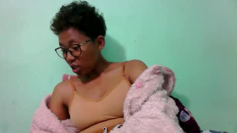 noellah online show from 09/14/25, 07:13