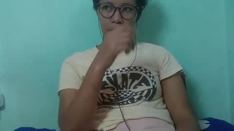 noellah online show from 12/15/25, 08:07