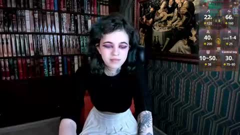 Snapshot of noellegothicshadow chatting on 06/21/26, 02:03 Elly online show from 06/21/26, 02:03