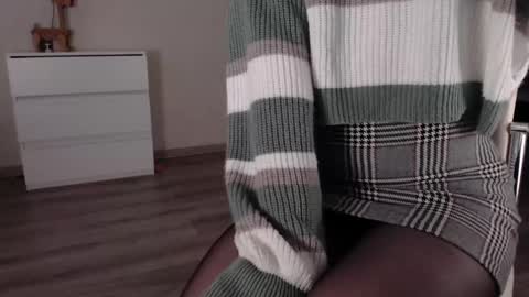 noelleneptune online show from 01/31/25, 11:24