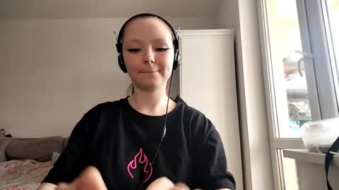 Snapshot of noemileclerc chatting on 03/03/26, 12:00 Lisa online show from 03/03/26, 12:00